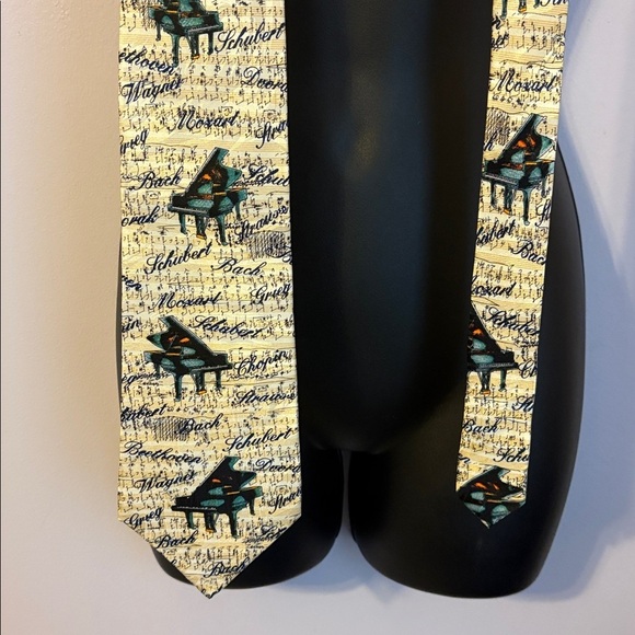 Museum Artifacts Other - Museum Artifacts Music Masters by SNI Silk Cream Piano Composers Necktie Tie
